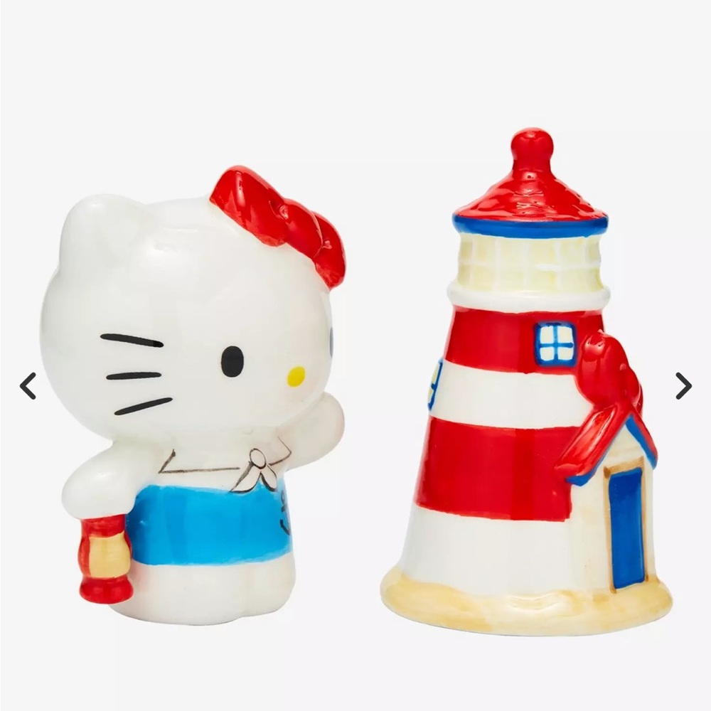 NIB hello kitty lighthouse salt and pepper shakers - Picture 3 of 6